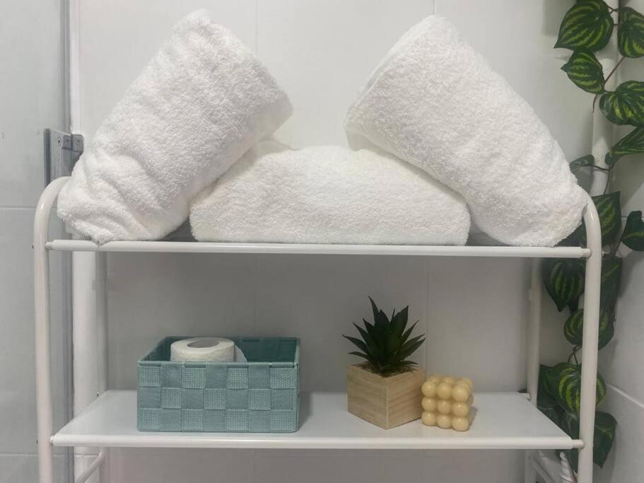 Apartamento En Toledo Ideal Para Visitas A Puy Du Fou Bagian luar foto