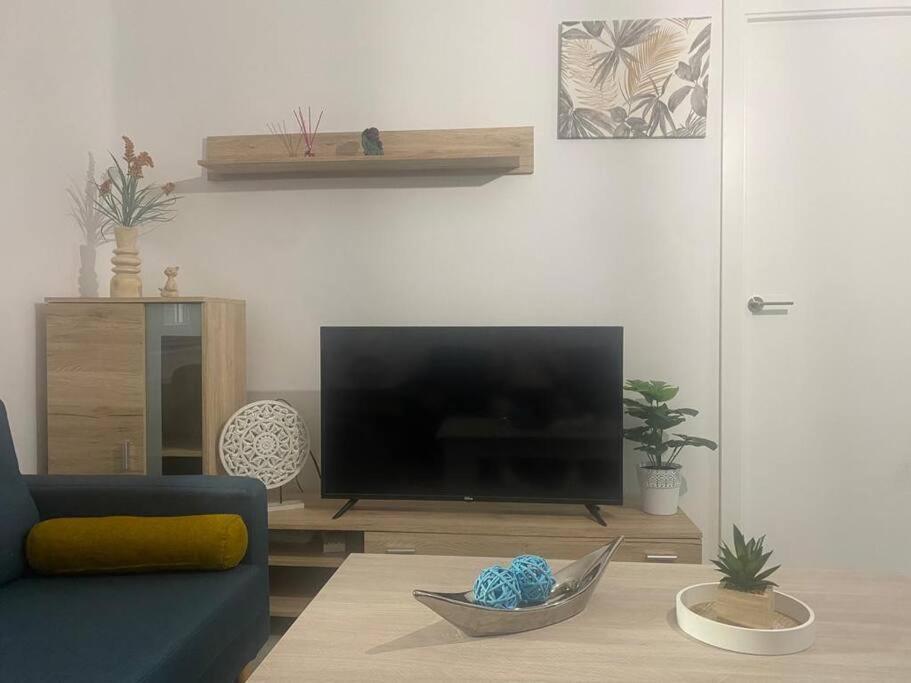 Apartamento En Toledo Ideal Para Visitas A Puy Du Fou Bagian luar foto